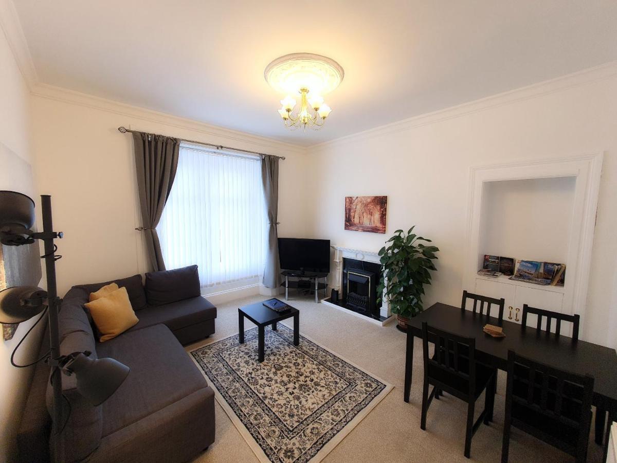 Dumbarton Castle Way Apartment Bagian luar foto